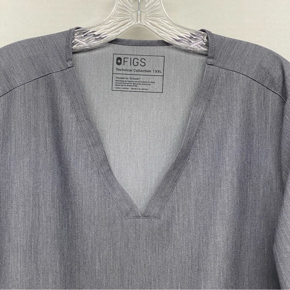 Figs Technical Collection Size XXL Graphite Gray V Neck Scrub Top 3 Pockets - Picture 5 of 14
